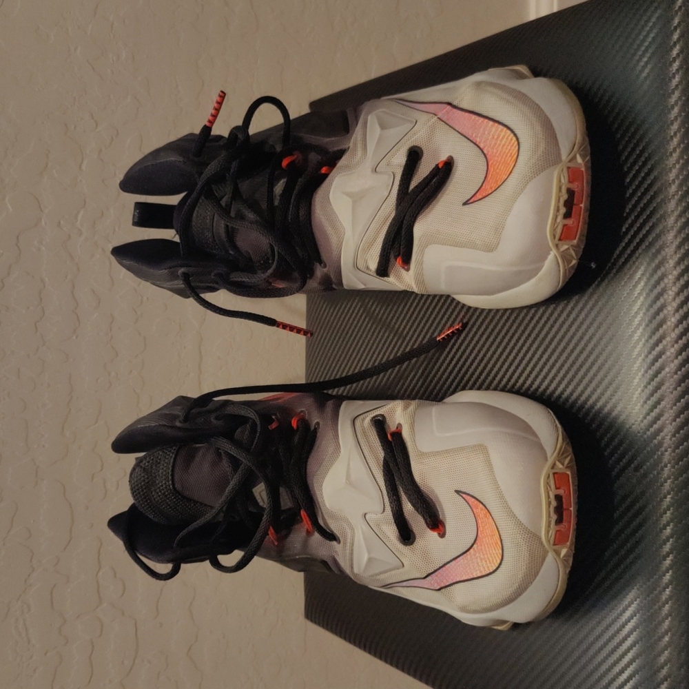 Nike Lebron 13